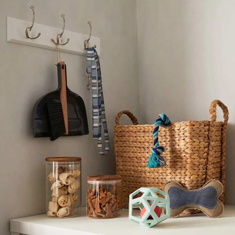 3-Hook Triple Wall Hanger, White 5 3-Hook Triple Wall Hanger, White - Image 3